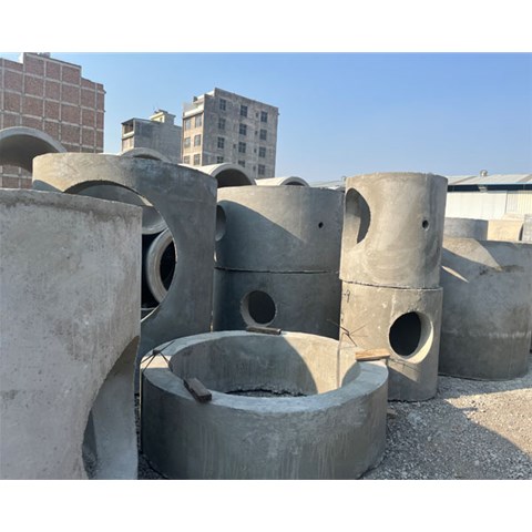 曲靖混凝土井筒的壁厚設(shè)計(jì)，是依據(jù)哪些具體參數(shù)和實(shí)際需求來(lái)確定的？