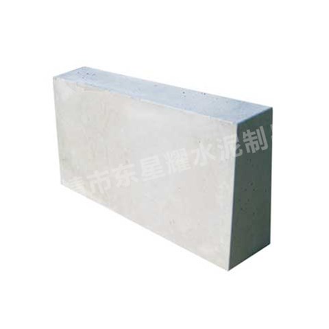 深色與淺色流水石在吸熱性上有何不同？選擇時(shí)需結(jié)合哪些環(huán)境因素綜合考量？